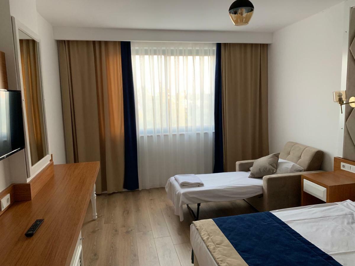 מנבגט The Sansa Hotel & Spa מראה חיצוני תמונה